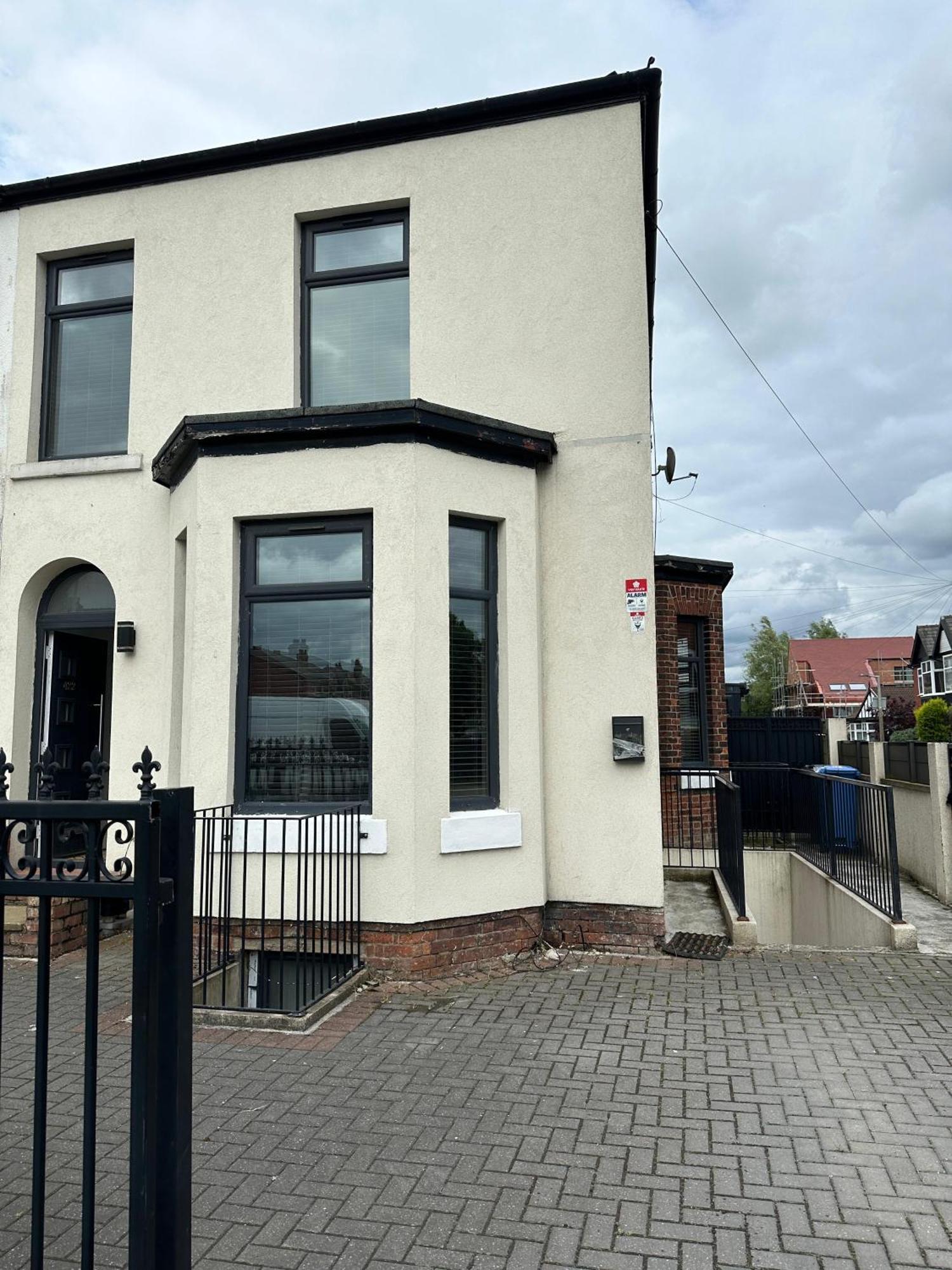 Budget With Private Bathroom Manchester